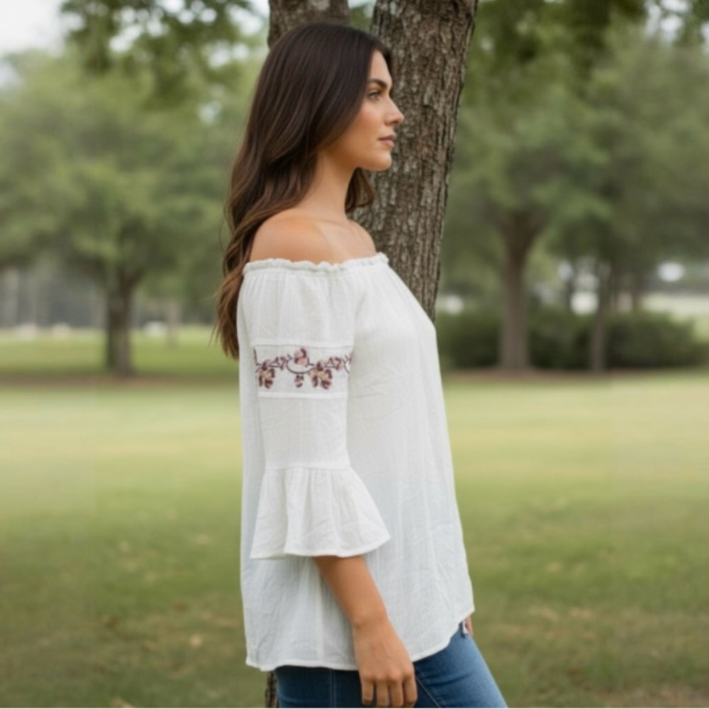 Surf Gypsy Gauzy Floral Embroidered Top Size Small - Picture 3 of 16